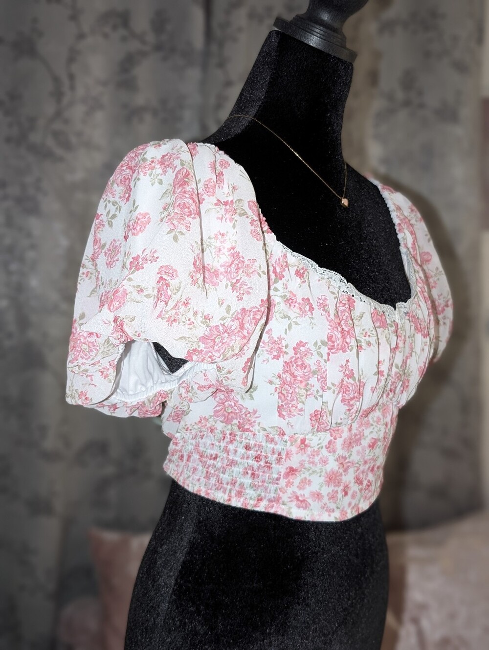 Altar'd State Pink Floral Puff Sleeve Crop Top - Picture 5 of 8